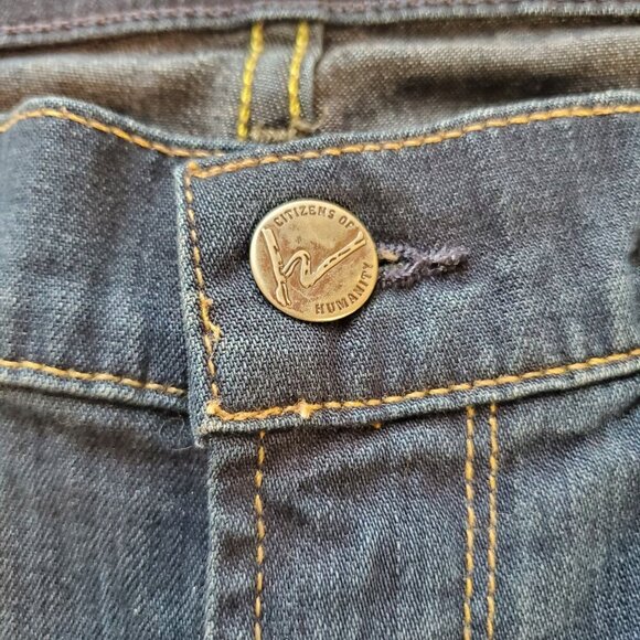 CITIZENS OF HUMANITY SZ 27 (29"W) Short Amber Bootcut Dark Wash Distress Jeans - Picture 2 of 11